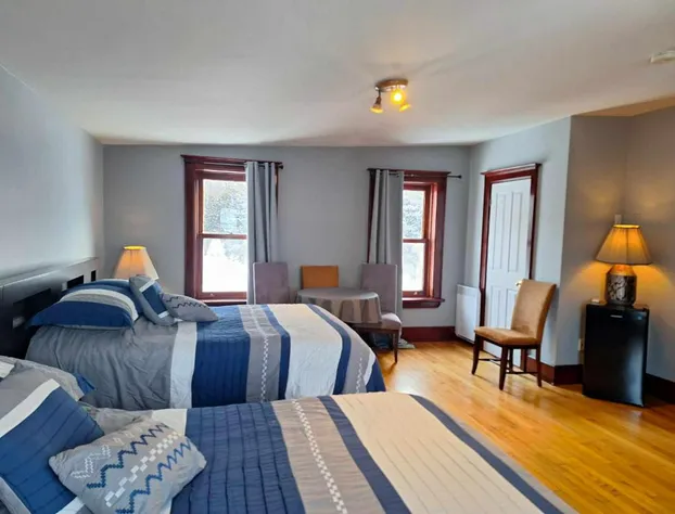 Le 100 St-Laurent hotel detail image 4