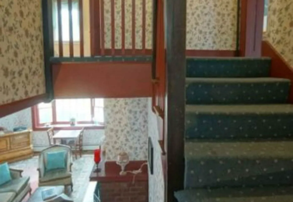 Tuckernuck Inn hotel hero