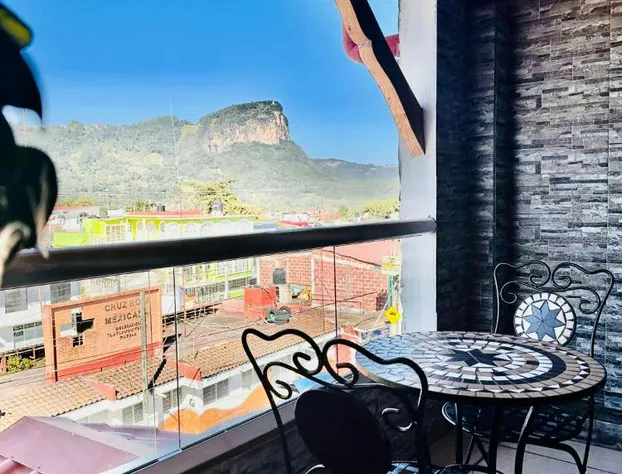 Hotel & Suites Cerro Rojo hotel detail image 2