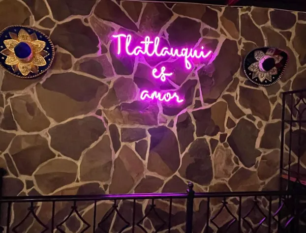 Hotel & Suites Cerro Rojo hotel detail image 3