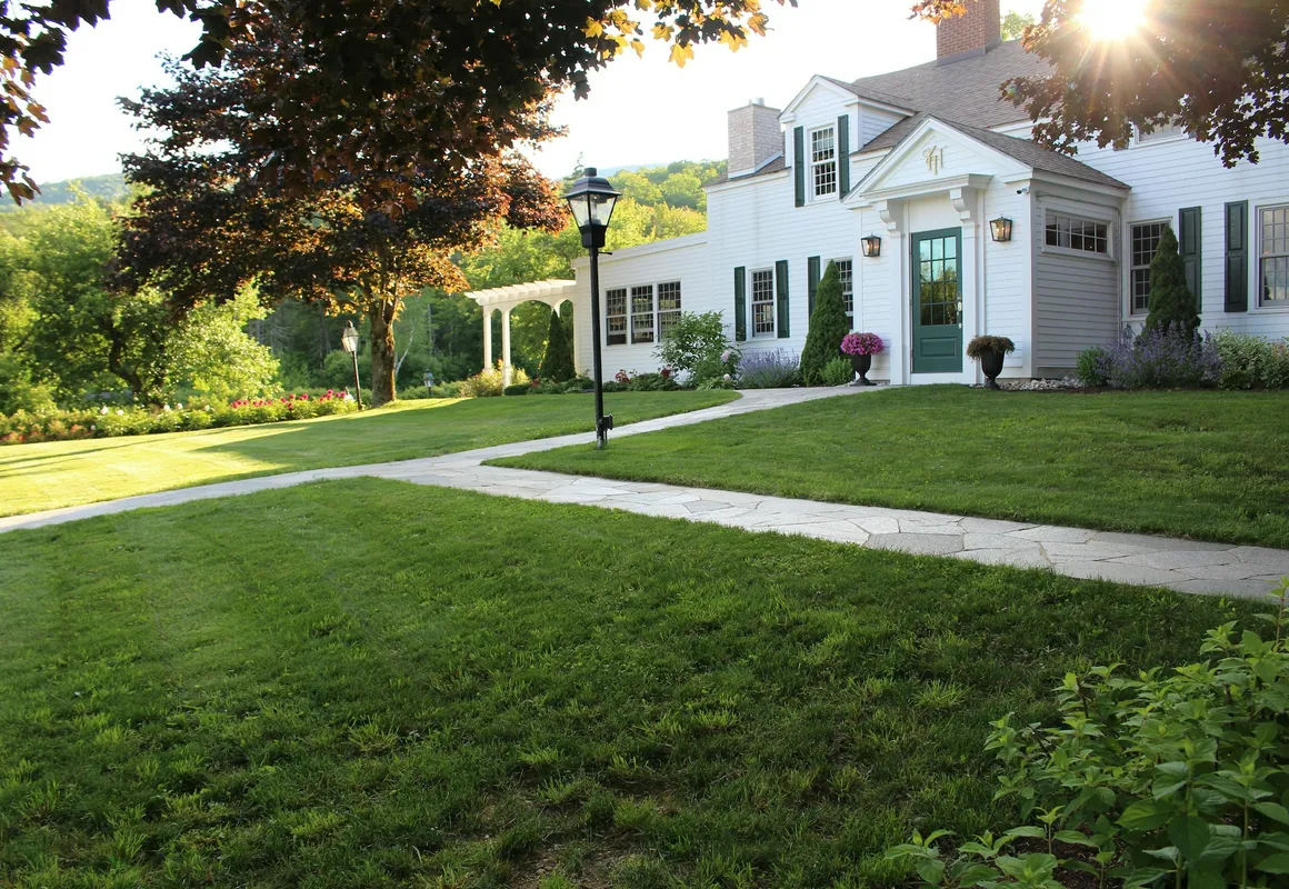 The Hermitage Inn Vermont hotel hero