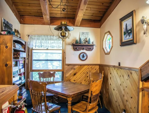 Eagle's Nest Lodge hotel detail image 3