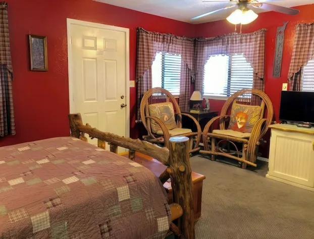 Eagle's Nest Lodge hotel detail image 4