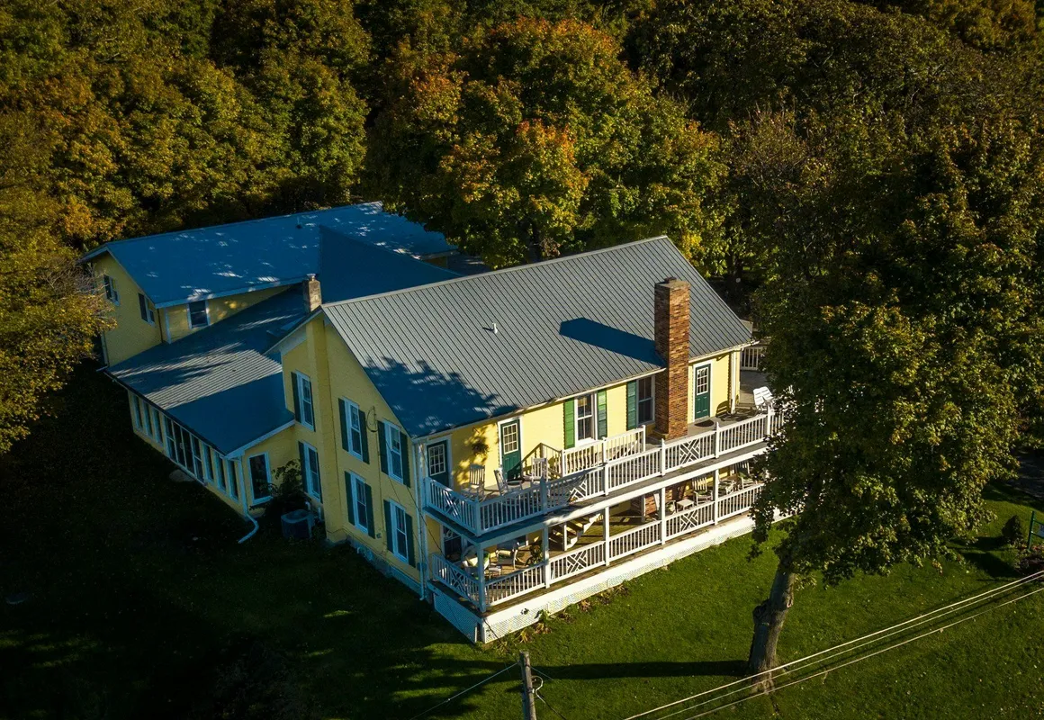 Magnolia Place Bed & Breakfast hotel hero