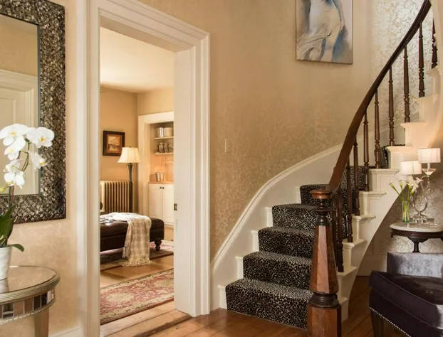 Gothic Eves Inn and Spa Bed and Breakfast hotel detail image 2