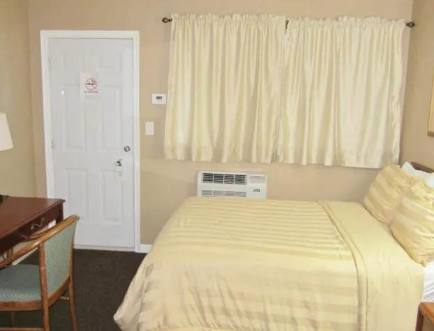 Village Inn & Suites hotel detail image 4