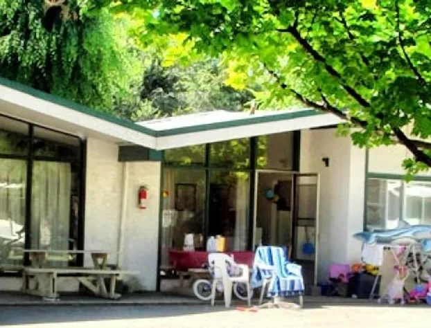 Kokanee Beach Resort Motel hotel detail image 1