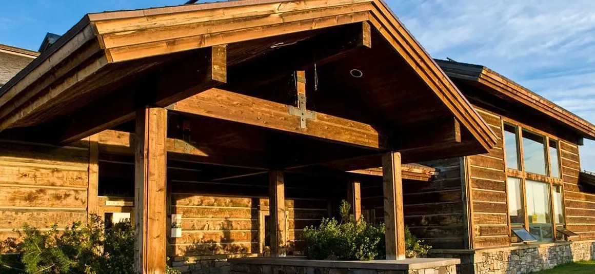 TroutHunter hotel hero