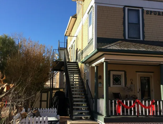 Spurs n Lace Bed & Breakfast Inn hotel detail image 2