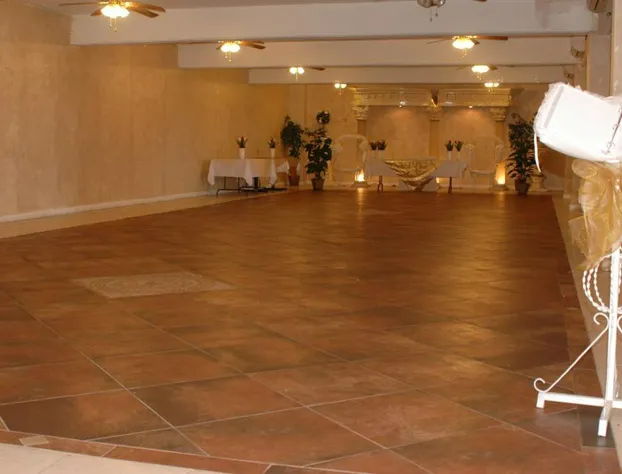 Western Inn hotel detail image 1