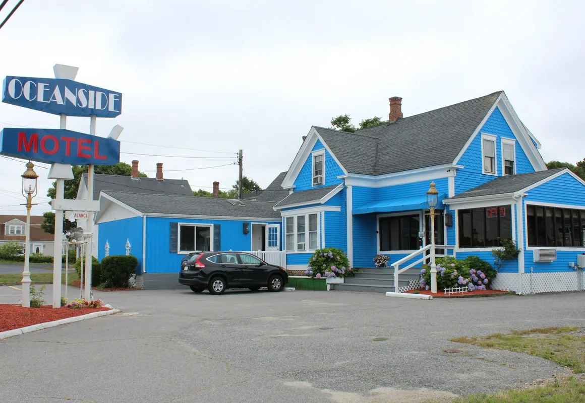 Oceanside Motel hotel hero