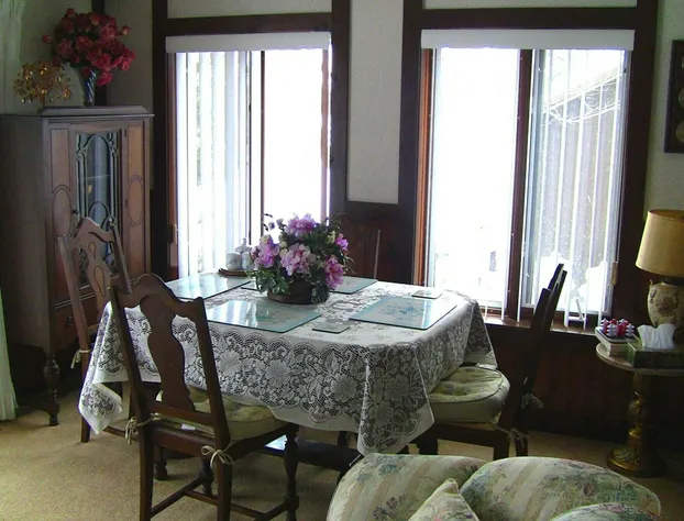 A Valley View Bed & Breakfast hotel detail image 3