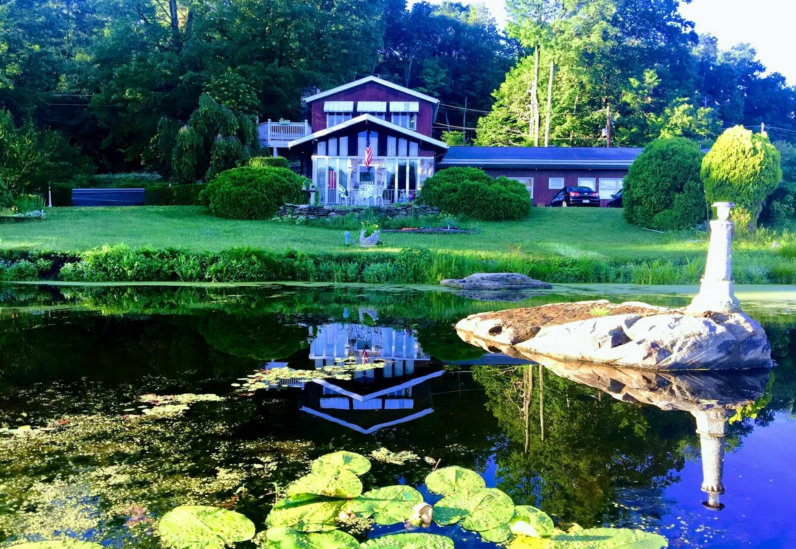 Lake Moc A Tek Inn hotel hero