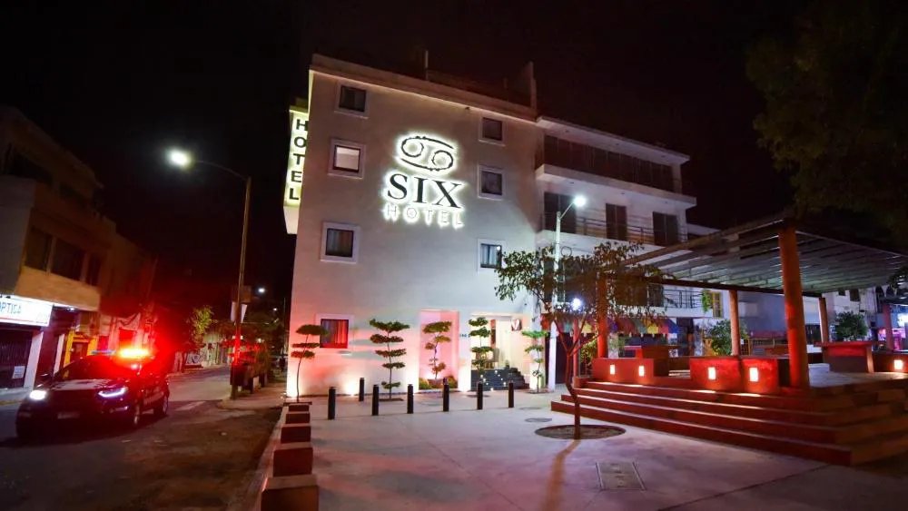 Six Hotel Guadalajara Expiatorio hotel hero