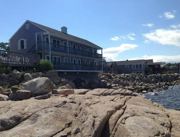 Bearskin Neck Motor Lodge hotel detail image 1