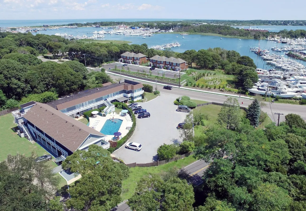 Harborside Motel hotel hero