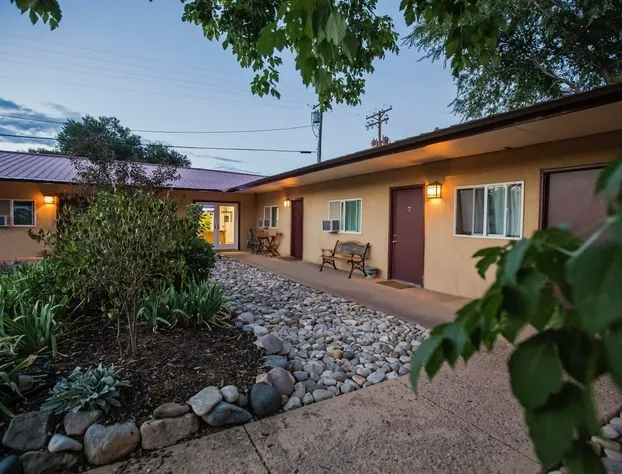 Norwood Inn hotel detail image 1