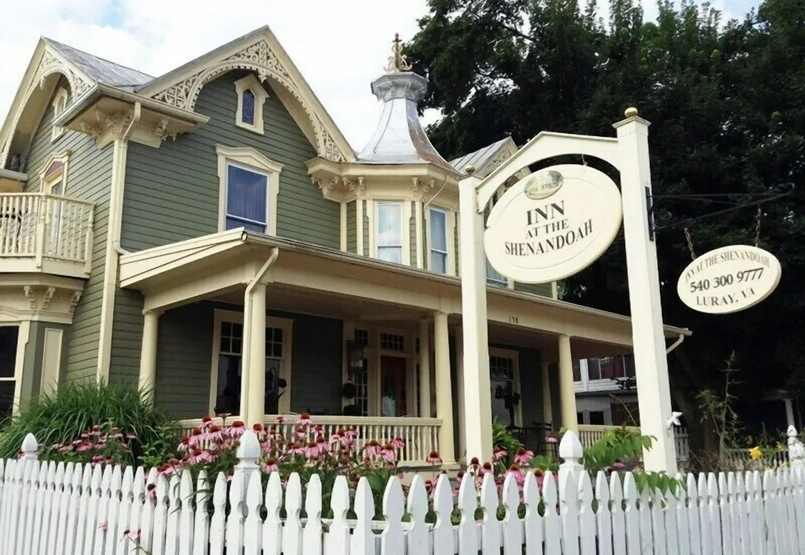Inn of the Shenandoah hotel hero