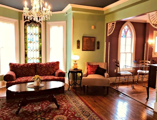 Inn of the Shenandoah hotel detail image 4