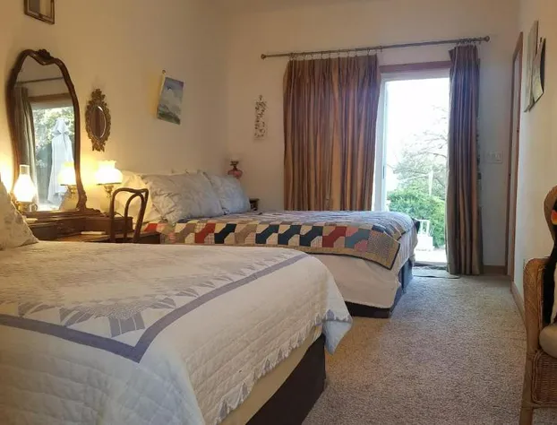 Yosemite Plaisance Bed & Breakfast hotel detail image 4