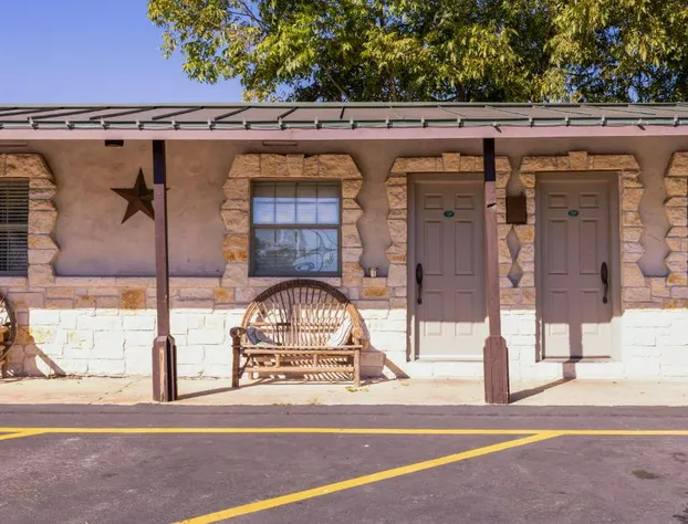 Country Inn & Cottages hotel detail image 2