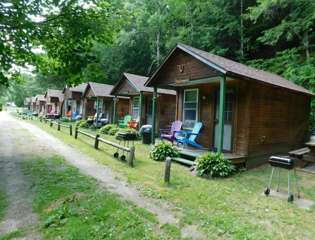 Pine Crest Motel And Cabins hotel detail image 1