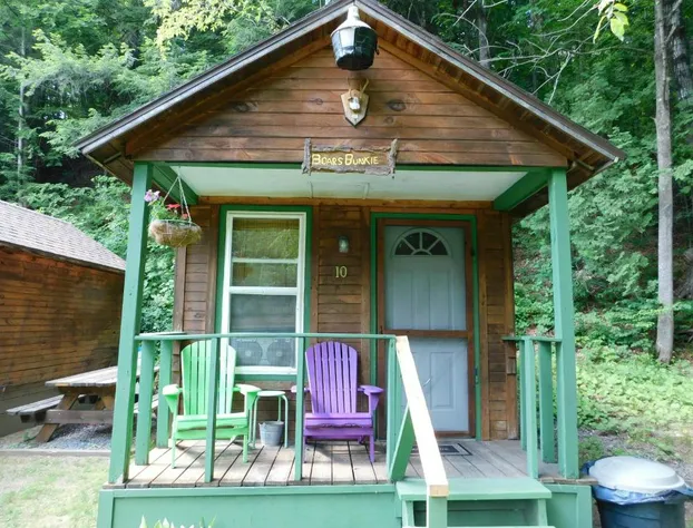 Pine Crest Motel And Cabins hotel detail image 4