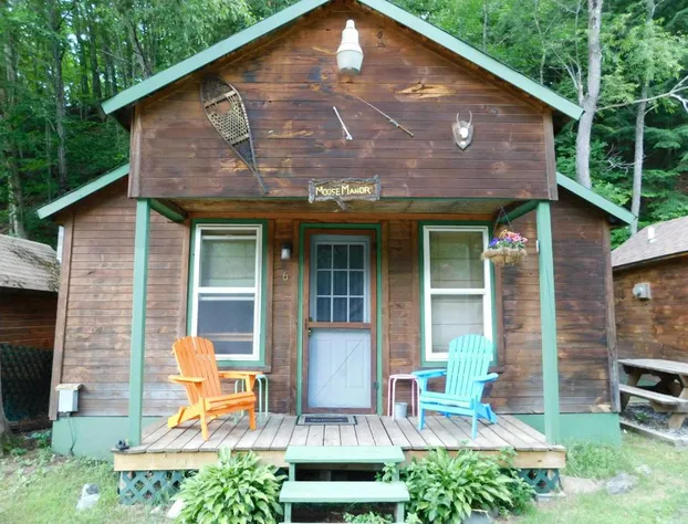 Pine Crest Motel And Cabins hotel detail image 3