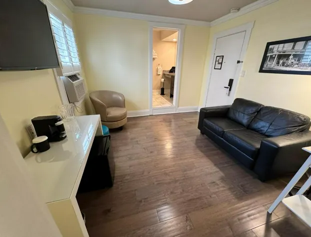 The Sherman Inn hotel detail image 3