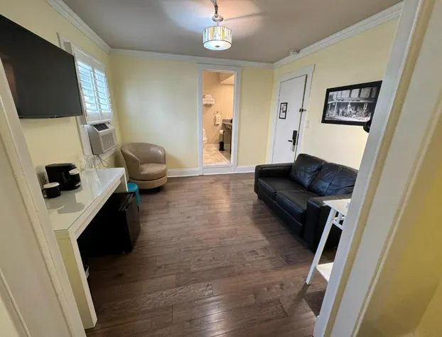 The Sherman Inn hotel detail image 4