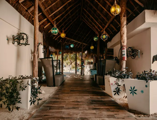 Hotel Paradise Suites hotel detail image 1