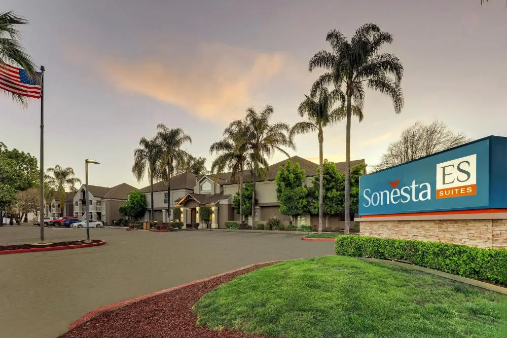 Sonesta ES Suites San Jose Airport hotel hero