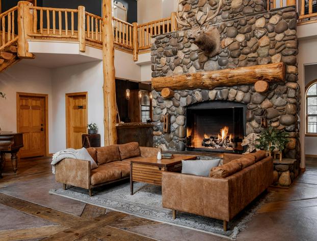 Black Bear Lodge hotel detail image 4