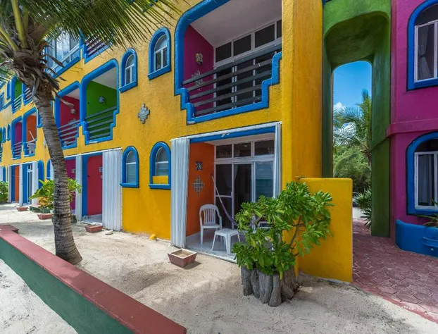 Del Sol Beachfront Hotel and Condos hotel detail image 3