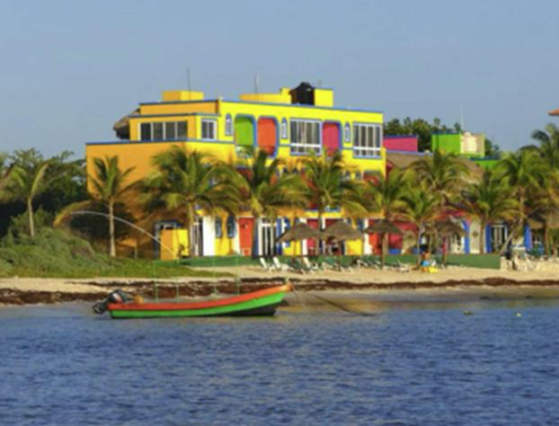 Del Sol Beachfront Hotel and Condos hotel detail image 3