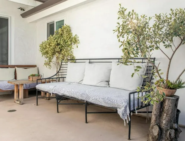 Inn at Moonlight Beach hotel detail image 4