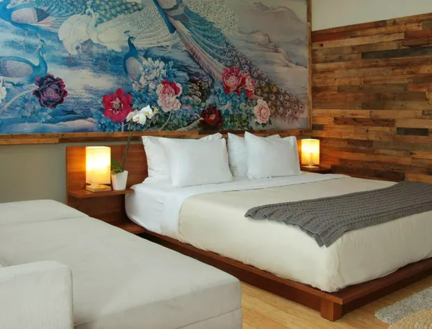 Inn at Moonlight Beach hotel detail image 2