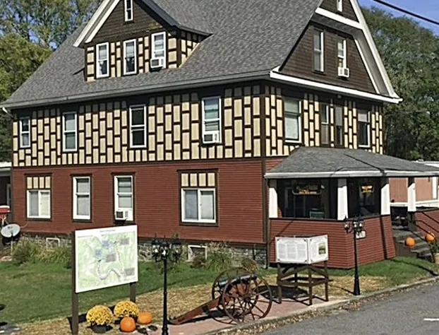 River House Lodge hotel detail image 1