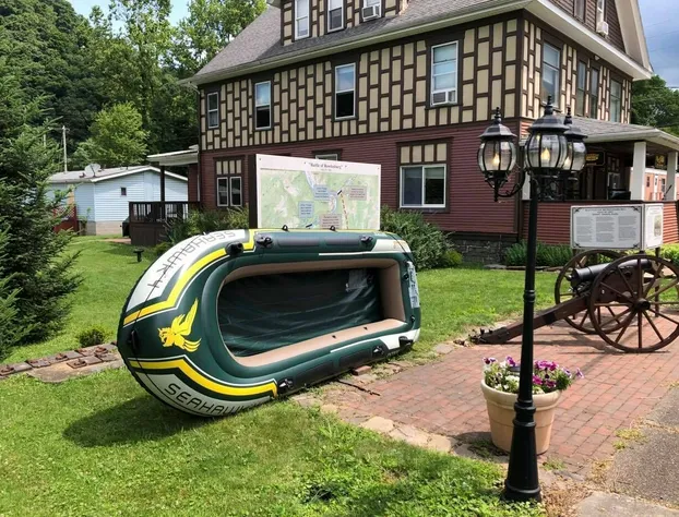 River House Lodge hotel detail image 2