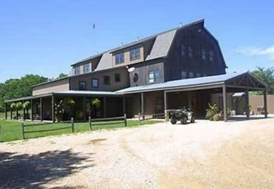 Circle S Ranch hotel hero