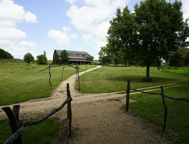Circle S Ranch hotel detail image 2