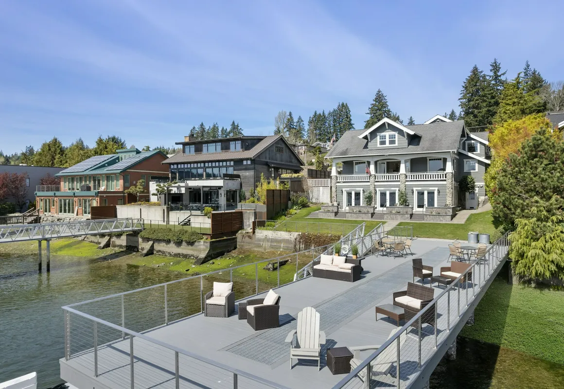 Waterfront Inn hotel hero