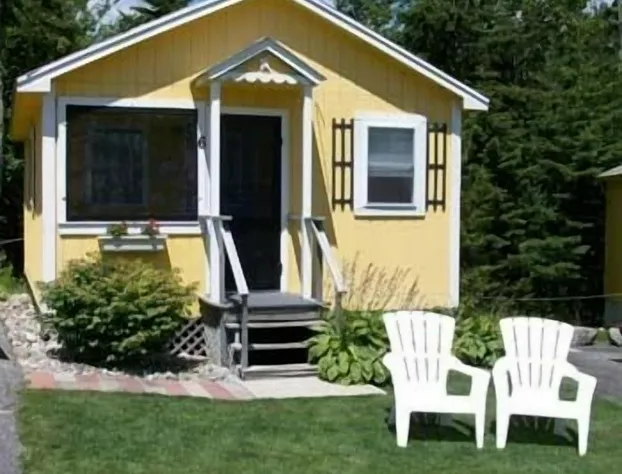 Sunnyside Motel & Cottages hotel detail image 4