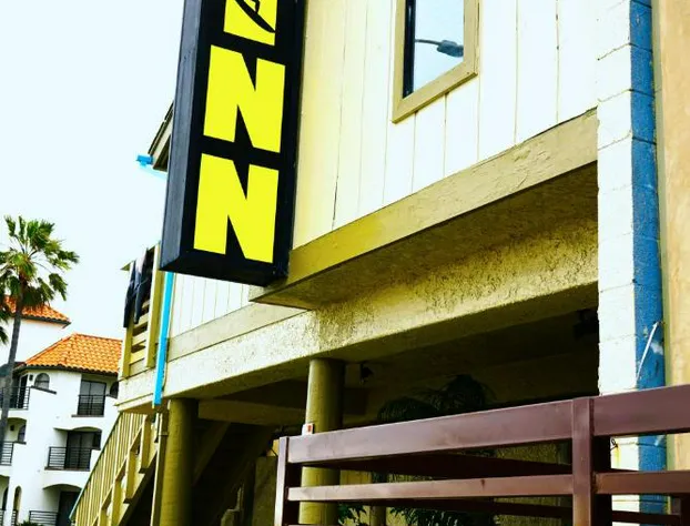 Huntington Surf Inn hotel detail image 1