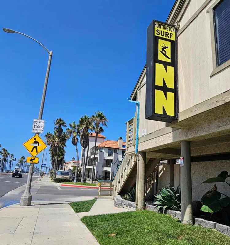 Huntington Surf Inn hotel hero