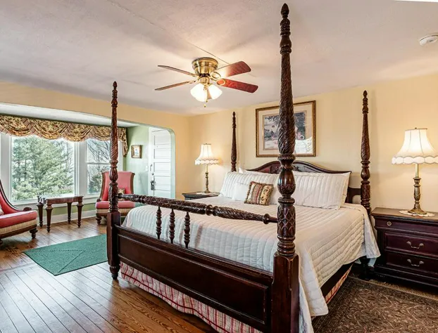 Echo Mountain Inn hotel detail image 4