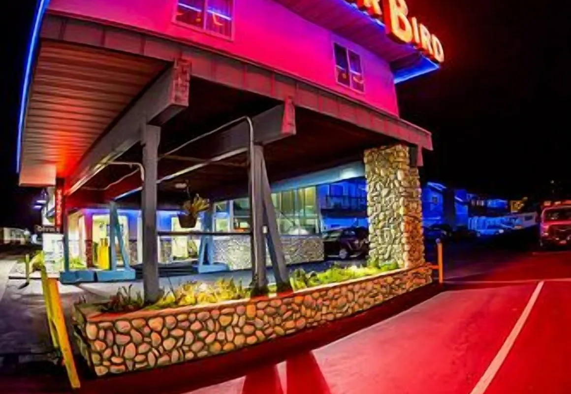 Thunderbird Motel hotel hero