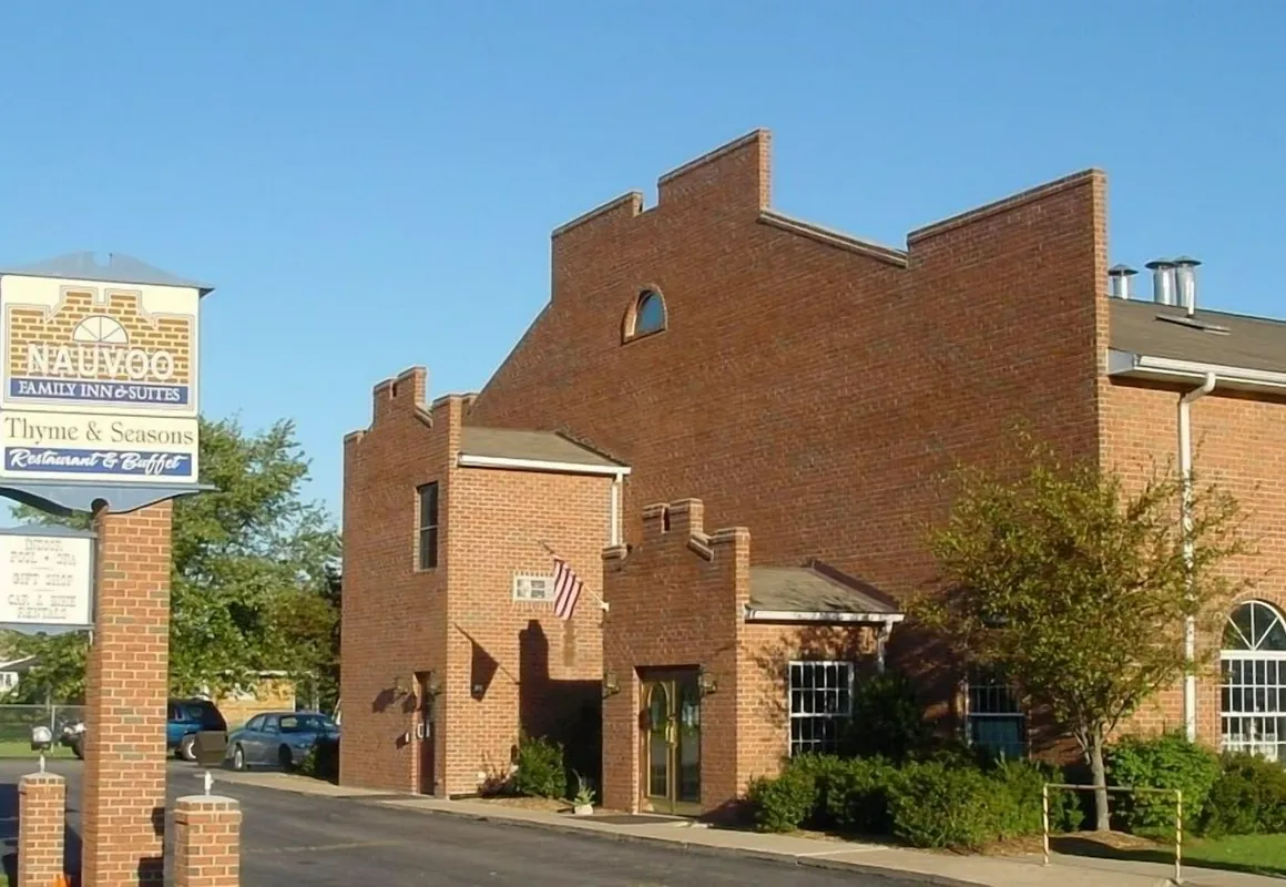 The Inn at Old Nauvoo hotel hero