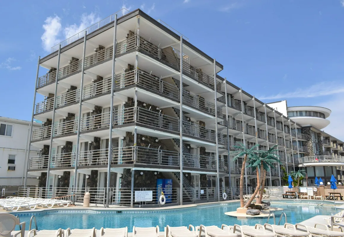 Royal Hawaiian Motel hotel hero