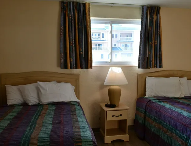 Royal Hawaiian Motel hotel detail image 4